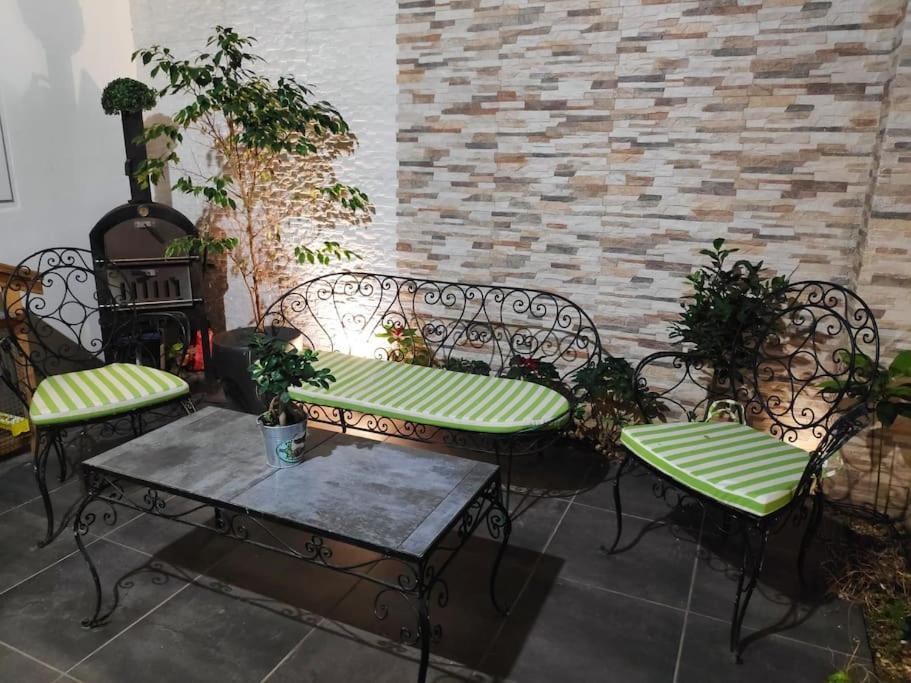 Cheerful 3 Bedroom Town House With Garage Free Parking Inside Or Outside With Back Yard And Roof * Sliema